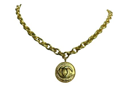 vintage chanel button necklace